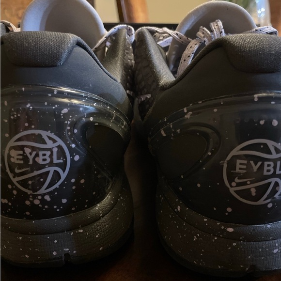 Kobe 6 Eybl “12” - Picture 3 of 8
